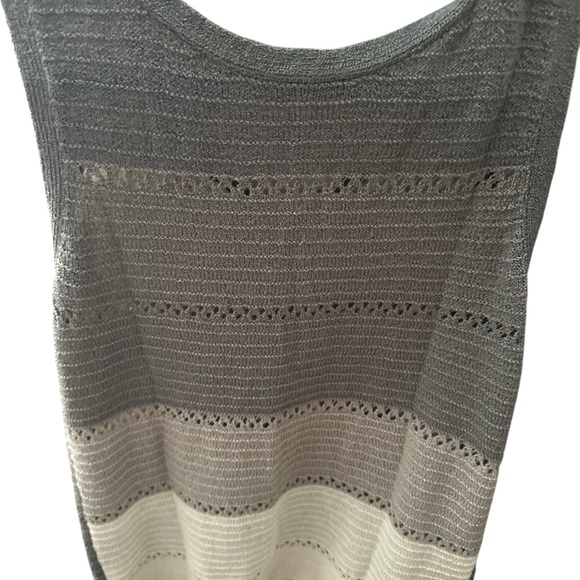 Striped Gray and Cream Knit Tank Top Medium NWOT - Picture 2 of 3